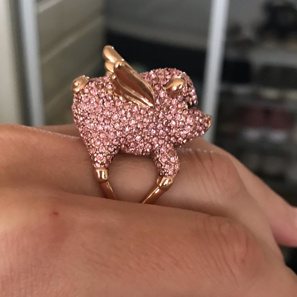 EUC Jeweled Flying Pig Cocktail Ring size 7